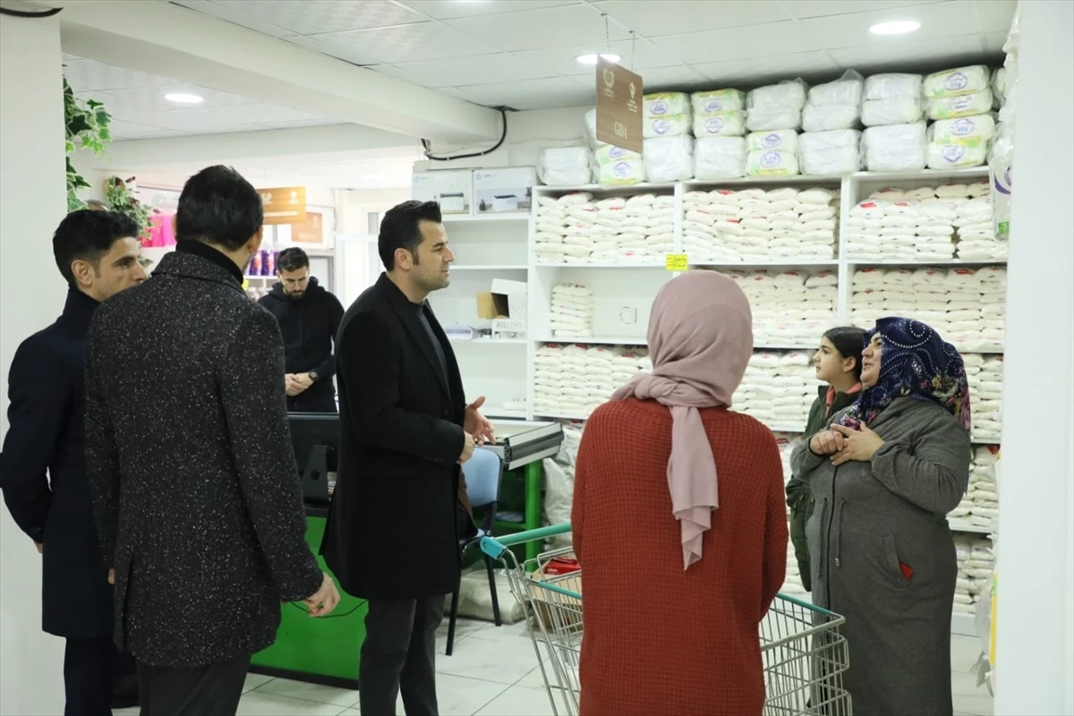 Diyarbakır Yenişehir Belediyesi, Ramazan Ayında 12 Bin Vatandaşa Market ve Alışveriş Desteği Sağlayacak
