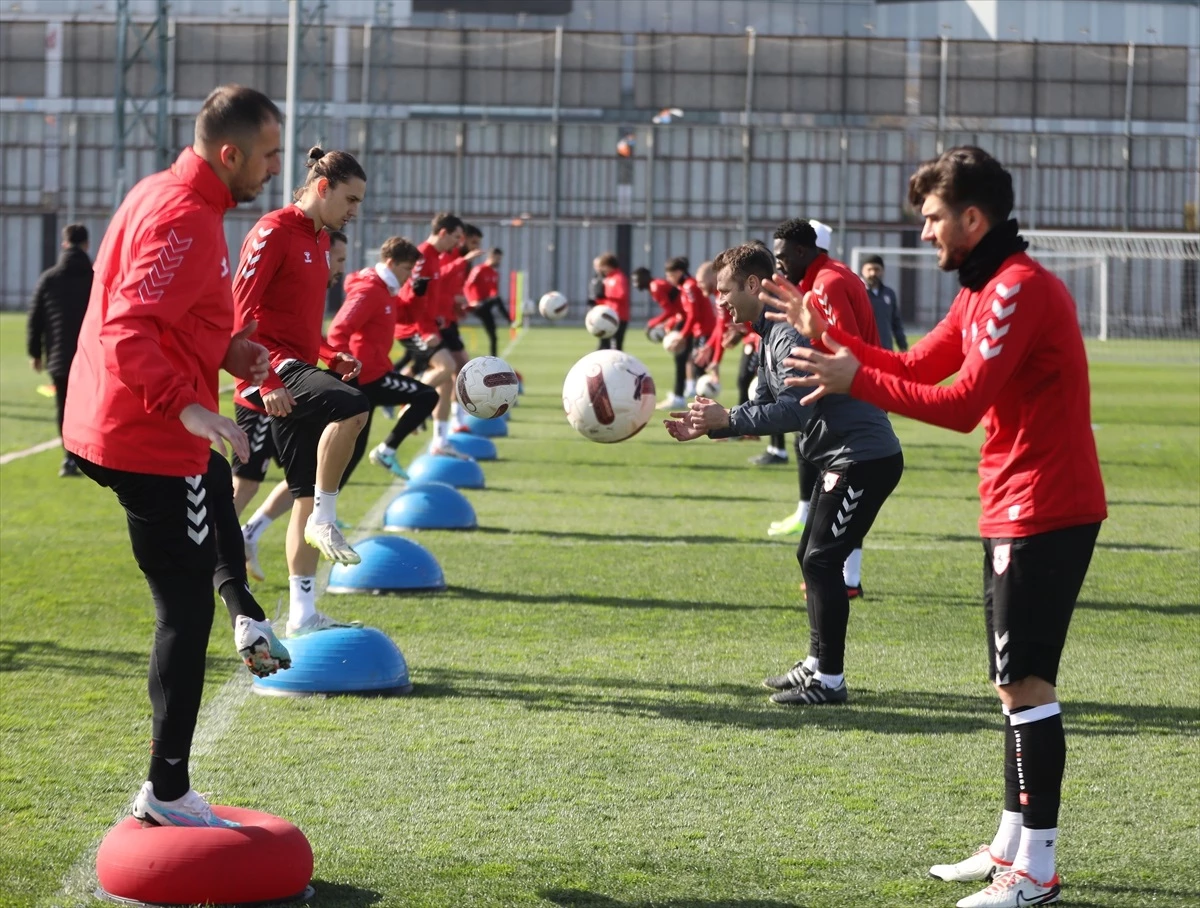 Yılport Samsunspor, Çaykur Rizespor maçı için hazırlıklarını sürdürüyor