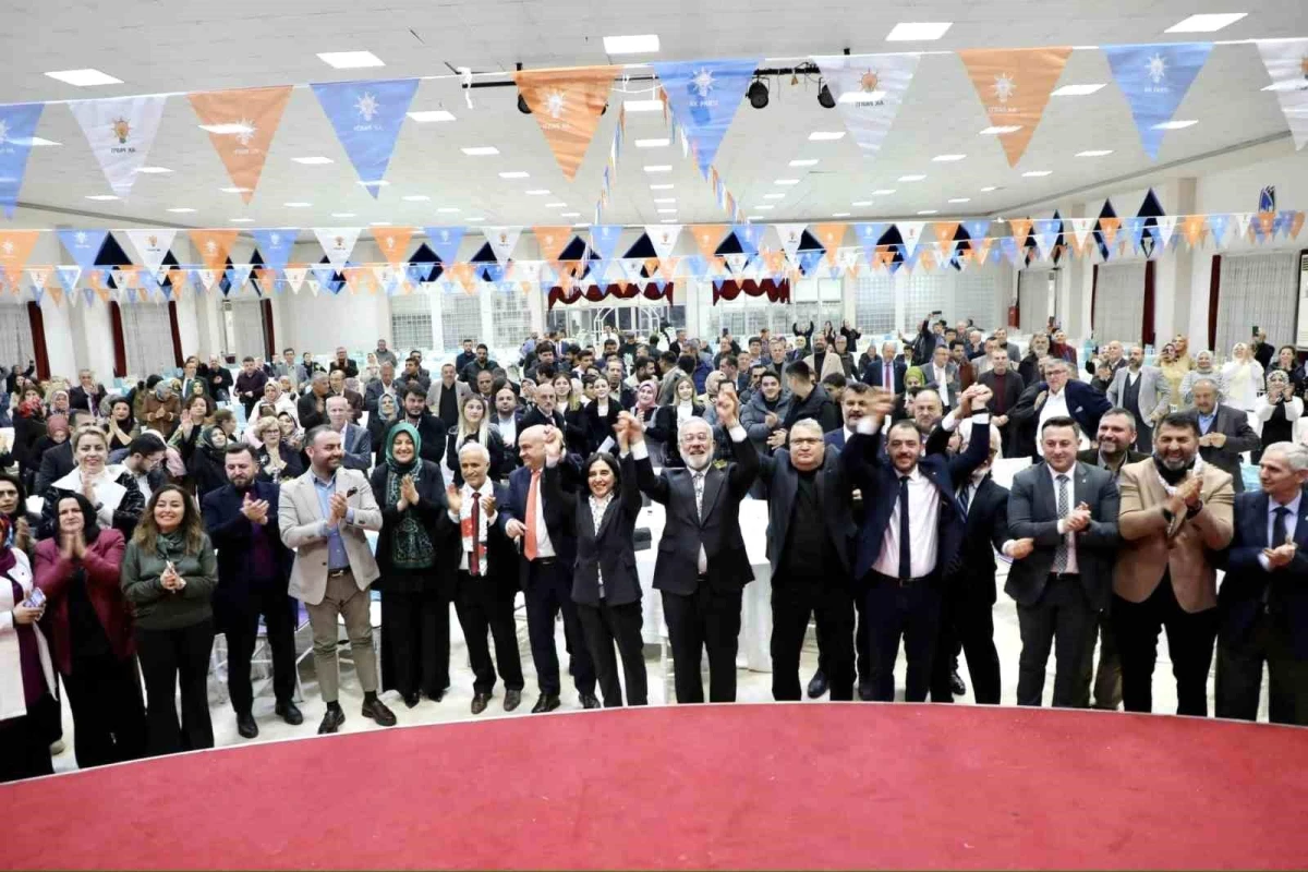 AK Parti Yunusemre İlçe Başkanlığı, Vefa Yemeği Düzenledi