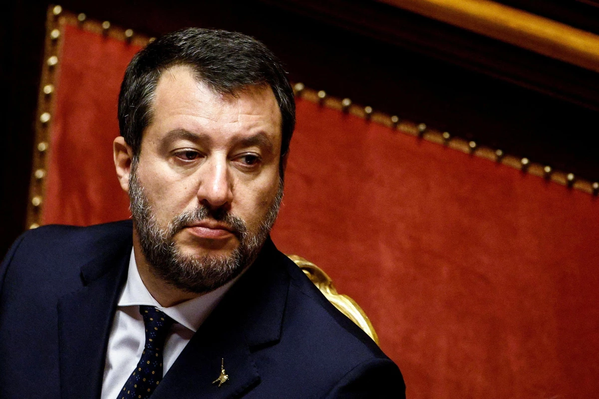 Salvini\'nin İslam ve başörtüsü açıklaması Sardinya\'da tepkiyle karşılandı