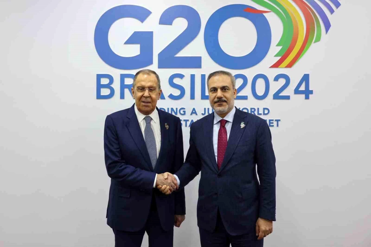 Dışişleri Bakanı Hakan Fidan, Rusya Dışişleri Bakanı Sergey Lavrov ile G20\'de buluştu