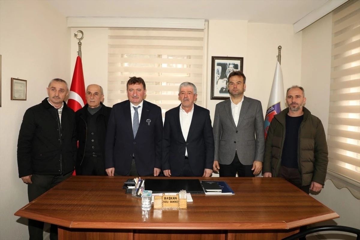 Ferizli Belediye Başkanı İsmail Gündoğdu, oda ve kooperatif ziyaretlerinde bulundu