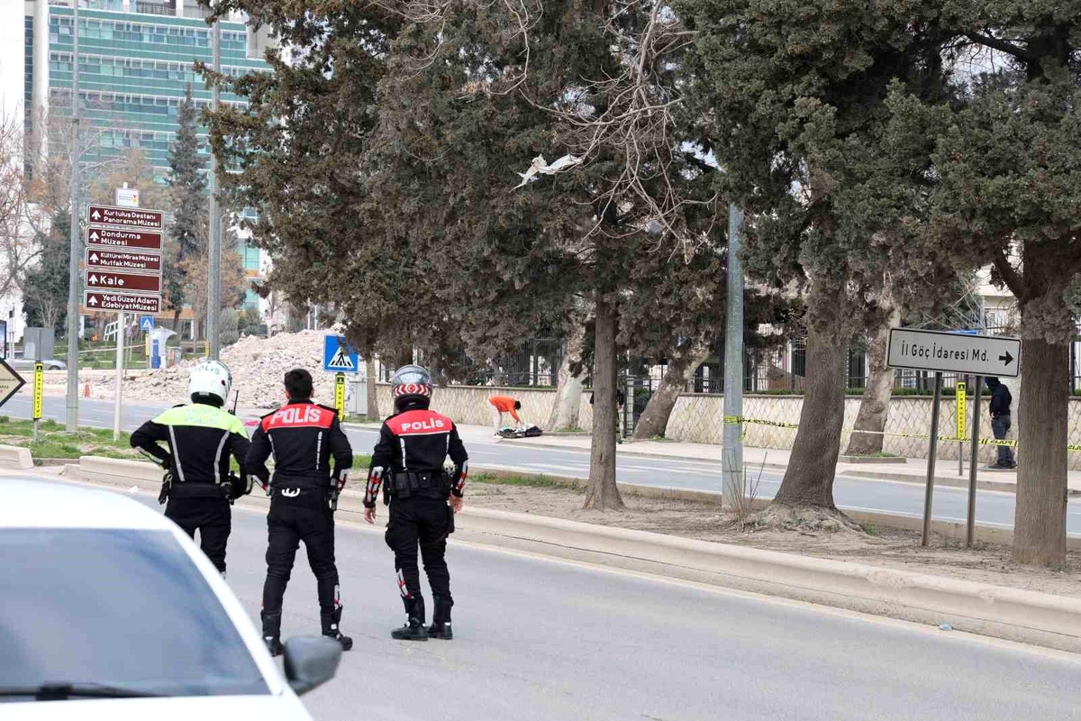Kahramanmaraş Müzesi Girişinde Şüpheli Valiz Alarmı