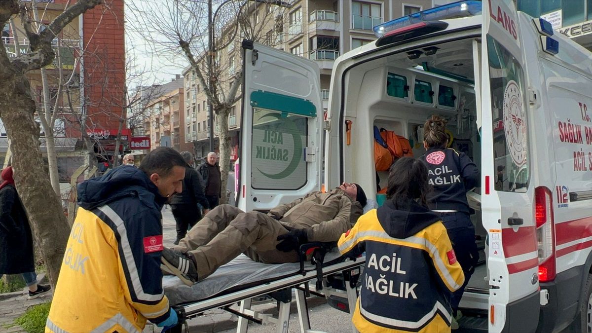 Gebze\'de motosiklet kazası: Sürücü yaralandı