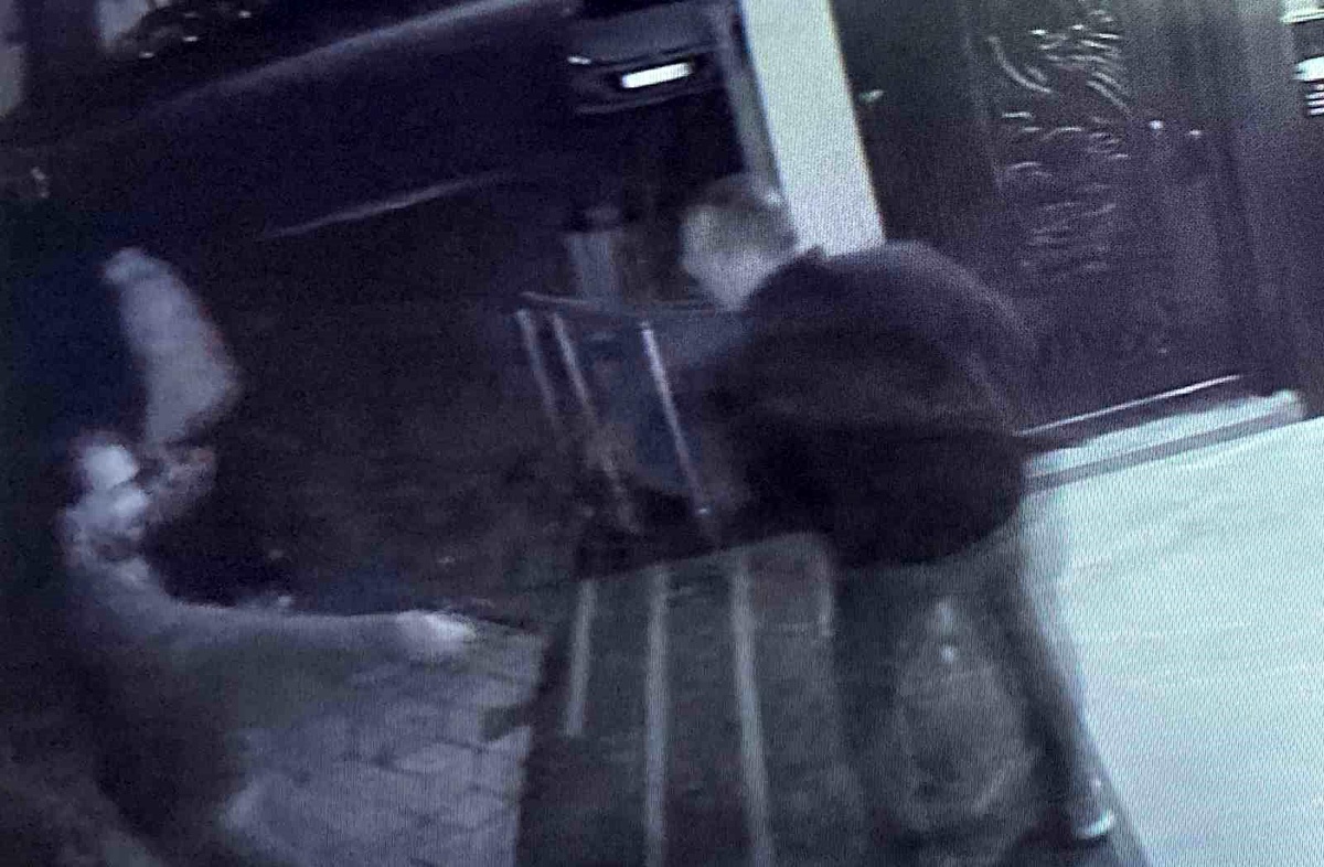 Mersin\'de komşusunu vurarak yaralayan polis memuru tutuklandı