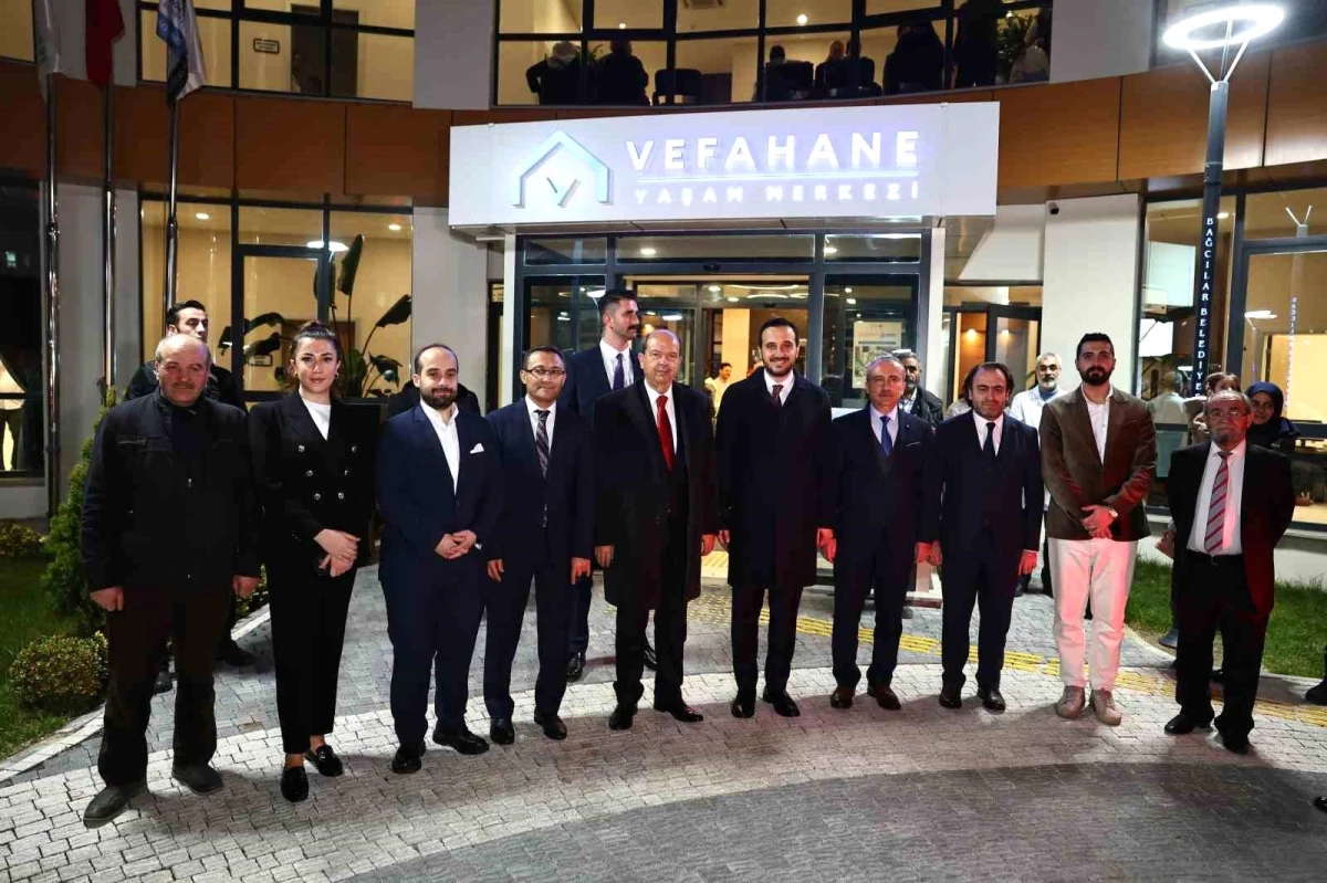 Cumhurbaşkanı Ersin Tatar Bağcılar Belediyesi Vefahane Yaşam Merkezi\'ni Ziyaret Etti