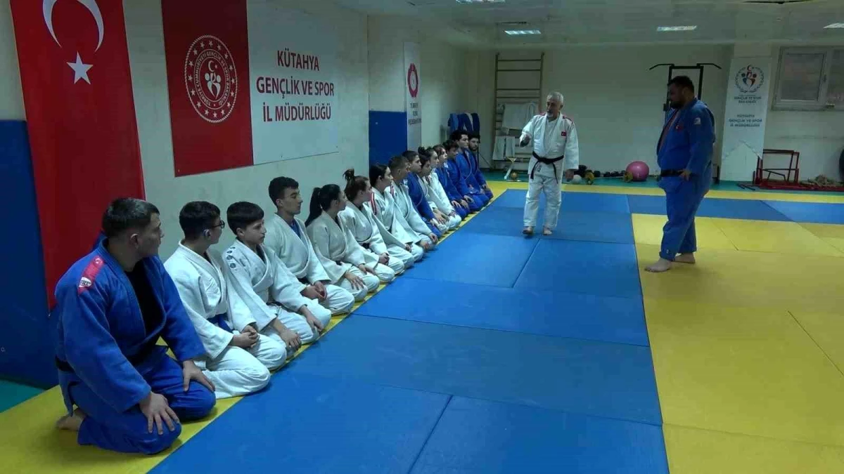 Kütahyalı judocular Ümitler Avrupa Judo Kupası\'na gitmeye hak kazandı