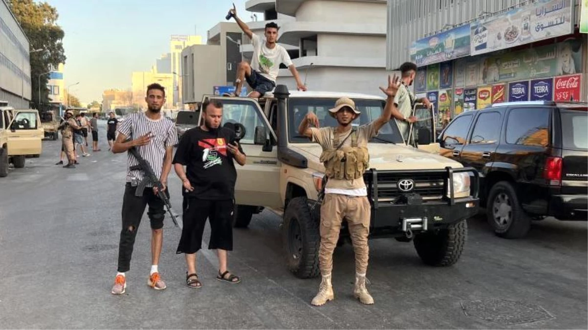 Libya\'nın başkenti Trablus\'ta milis gruplar kenti terk etmeyi kabul etti