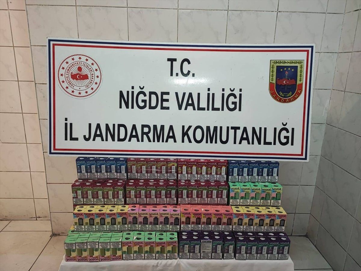 Niğde\'de 547 elektronik sigara gümrük kaçağı olarak ele geçirildi