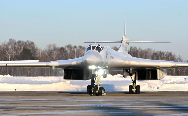 Putin, Rus stratejik bombardıman uçağı ile uçuş gerçekleştirdi Putin, Rus stratejik bombardıman uçağı ile uçuş gerçekleştirdi