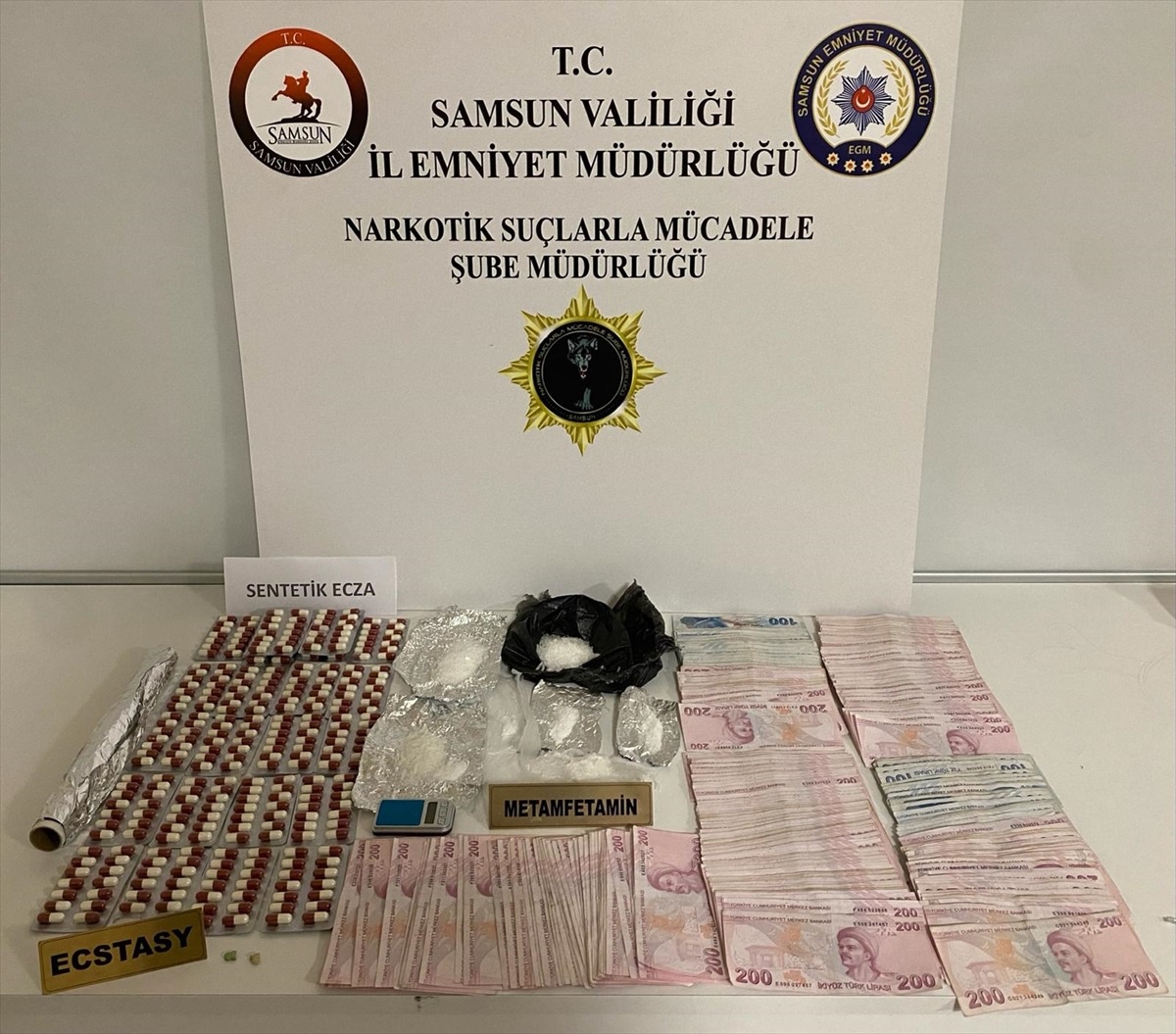 Samsun\'da düzenlenen narkotik operasyonunda 35 kişi yakalandı