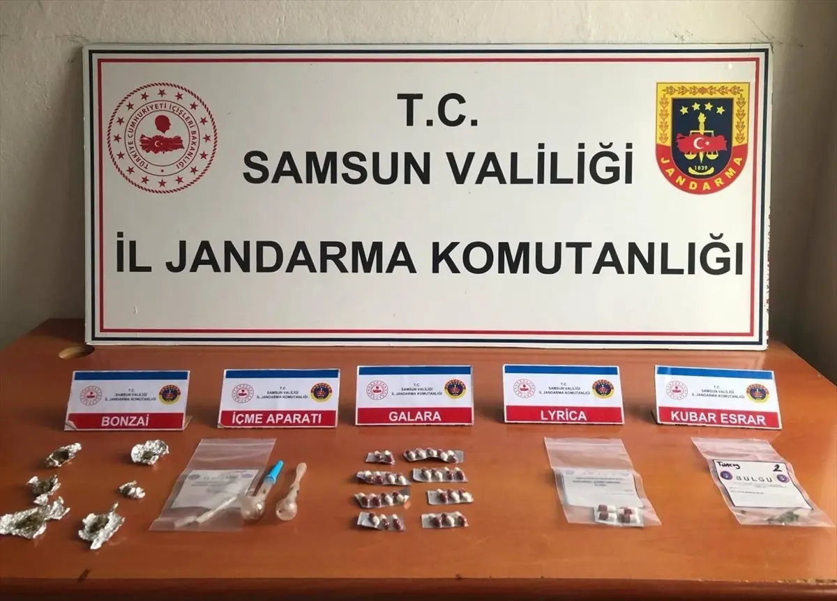 Samsun\'da Uyuşturucu Operasyonunda 5 Şüpheli Yakalandı