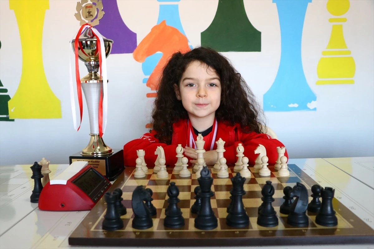 Tekirdağ\'da 6 yaşındaki Kumsal İşlek, satrançta Türkiye üçüncülüğü kazandı