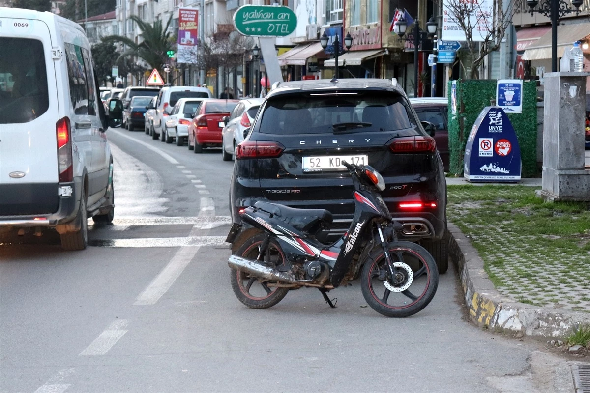 Ünye\'de motosiklet ve modifiyeli araç denetiminde cezai işlem uygulandı