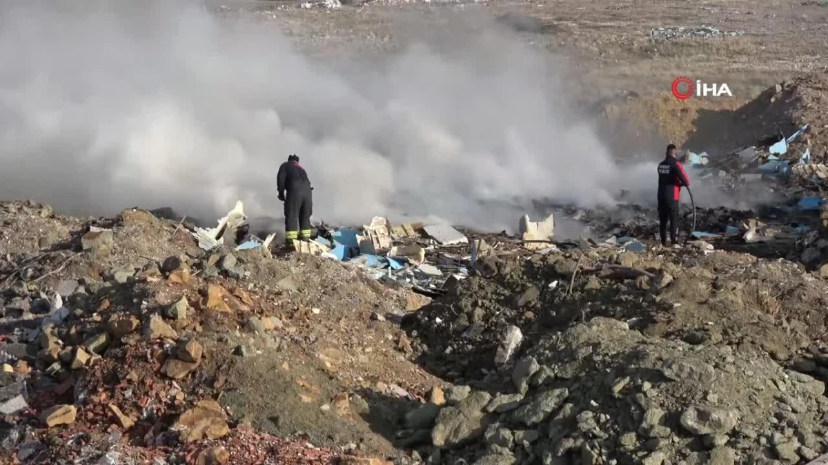Yozgat\'ta hafriyat atıklarının bulunduğu alanda çıkan yangın söndürüldü
