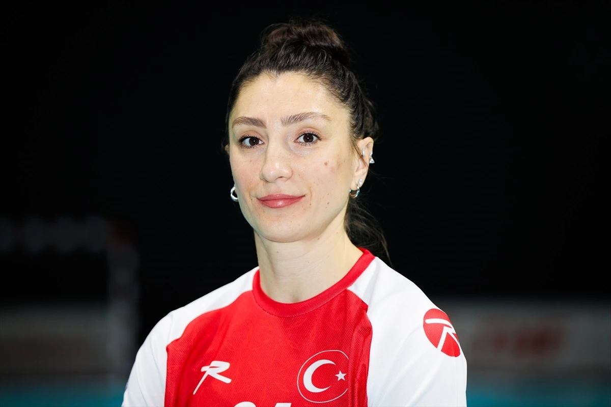 A Milli Kadın Hentbol Takımı, 2024 Avrupa Şampiyonası\'nda Türkiye\'ye bir ilki yaşatmak istiyor