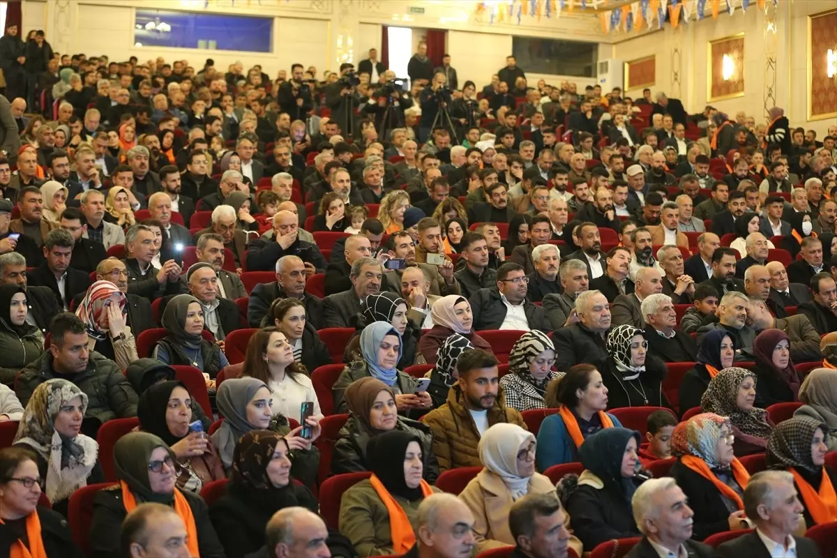 AK Parti Mardin Büyükşehir Belediye Başkan Adayı Abdullah Erin, kente yönelik projelerini açıkladı