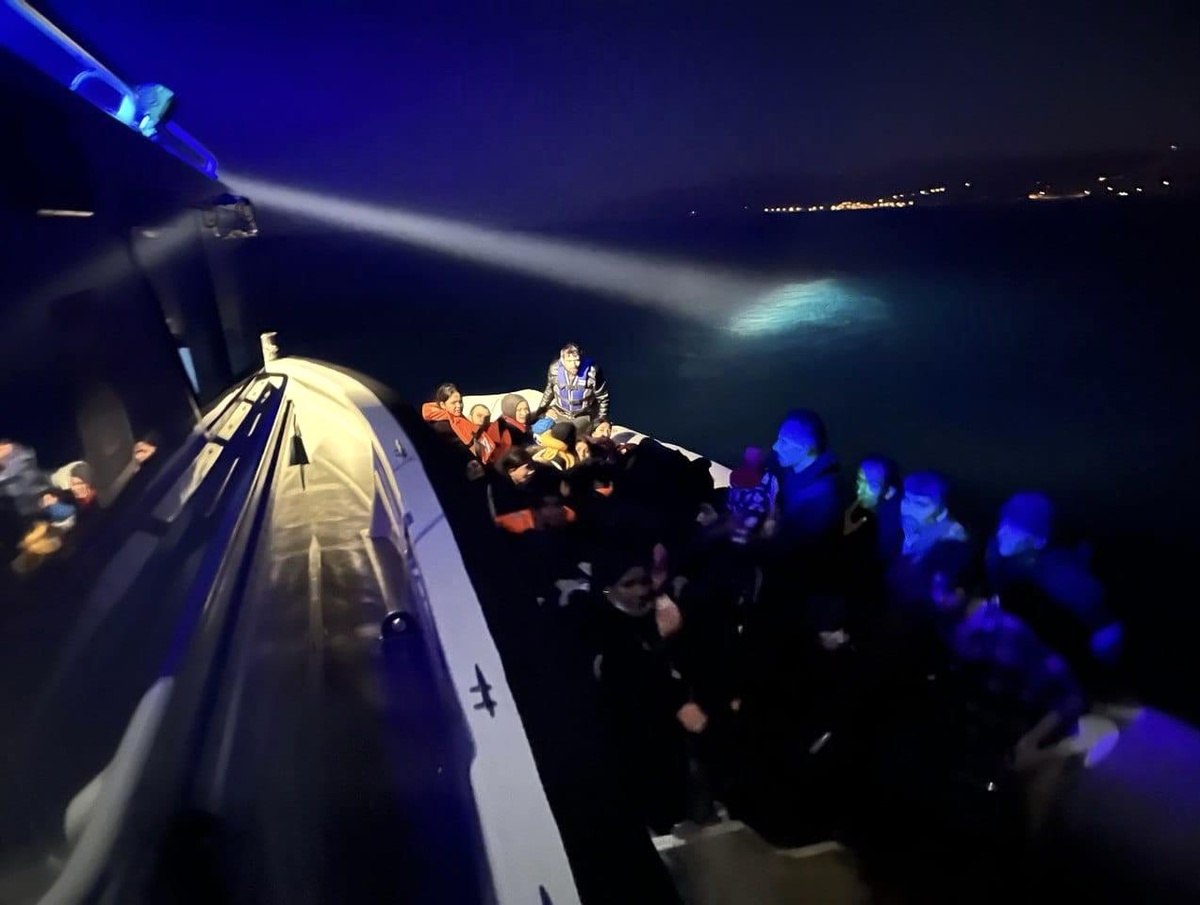 Çanakkale\'de 71\'i çocuk 167 kaçak göçmen yakalandı