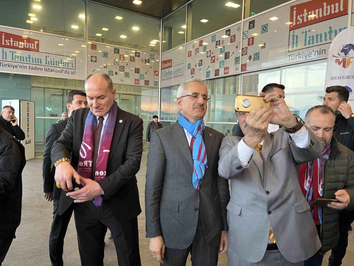 Ulaştırma ve Altyapı Bakanı Abdulkadir Uraloğlu, Trabzon\'un düşman işgalinden kurtuluşunu kutladı
