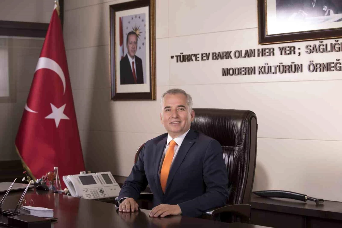 Denizli Büyükşehir Belediye Başkanı Osman Zolan Berat Kandili\'ni Kutladı
