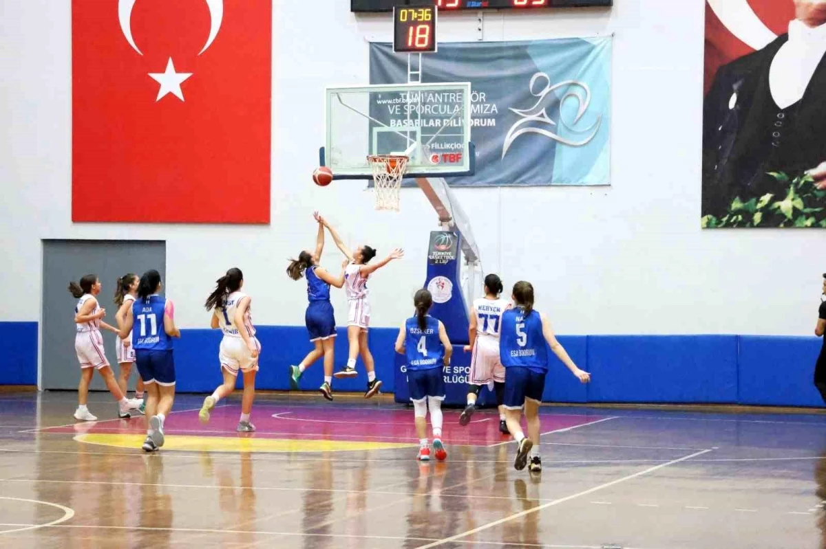 Aydın\'da U16 Kızlar Basketbol Bölge Şampiyonası Tamamlandı