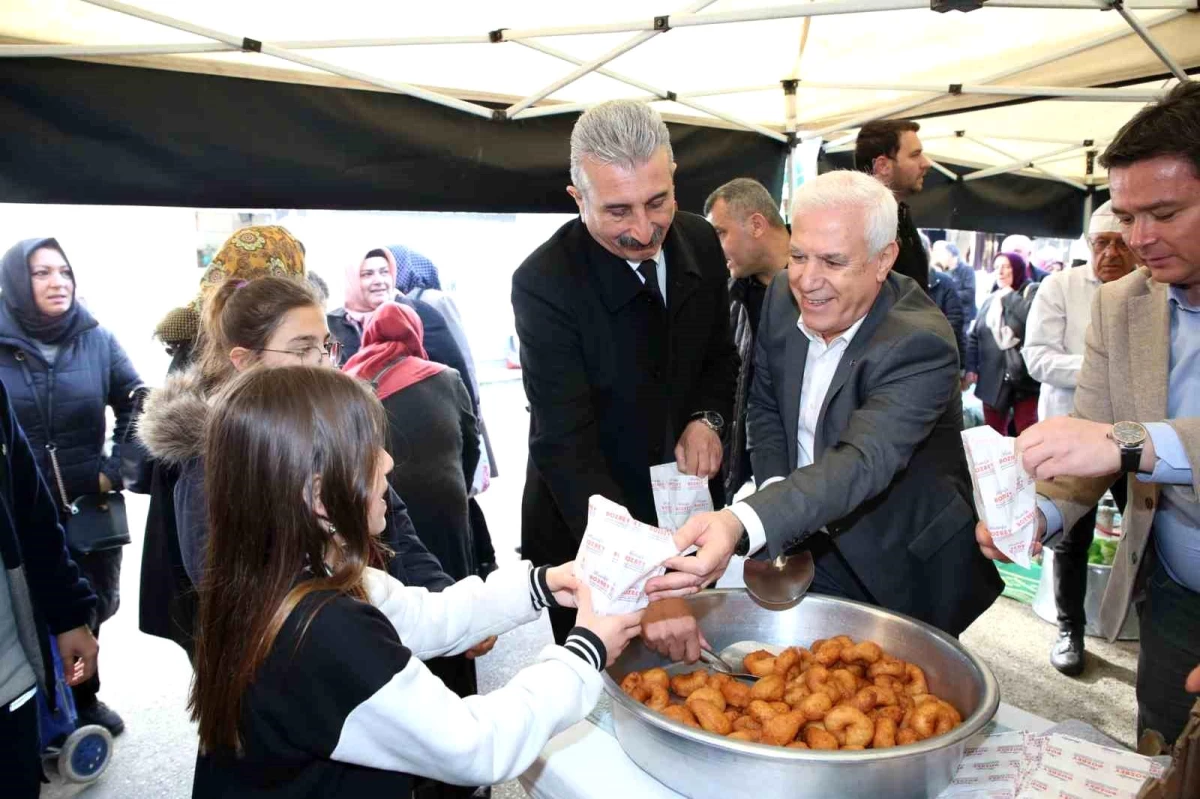 CHP Bursa Büyükşehir Belediye Başkan Adayı Mustafa Bozbey Dikkaldırım Esnafını Ziyaret Etti