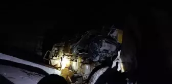 Burdur'da kamyon uçuruma devrildi, sürücü ağır yaralandı