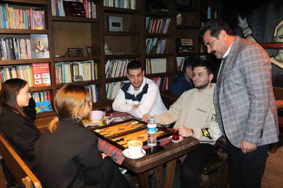 CHP Pamukkale Belediye Başkan Adayı Ali Rıza Ertemur, Denizli\'de öğrencilerle buluştu