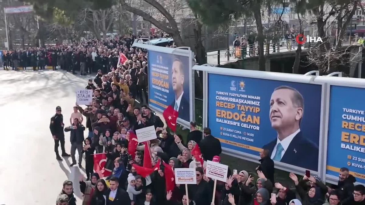 Cumhurbaşkanı Erdoğan\'a Balıkesir\'de sıcak karşılama