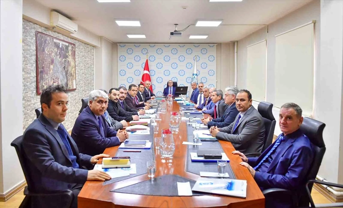 Diyarbakır Valisi Ali İhsan Su, DİSKİ Genel Müdürlüğünü ziyaret etti
