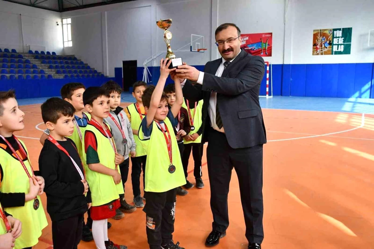 Emet Belediyesi İlkokullar Arası Futsal Turnuvası