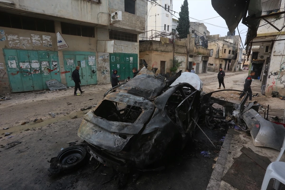 İsrail\'in Cenin\'deki hava saldırısında 2 Filistinli öldü, 15 kişi yaralandı