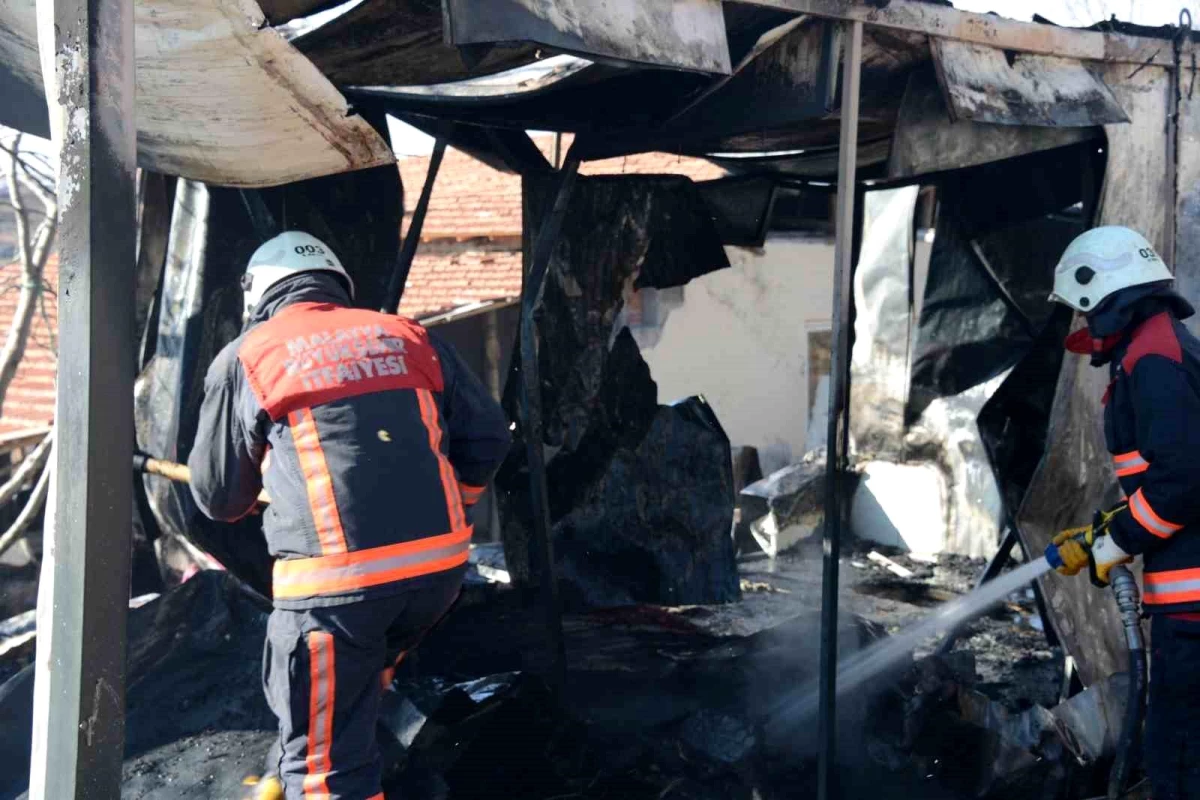 Malatya\'da bahçelik alandaki konteynerde yangın: 1 yaşındaki bebek yaralandı