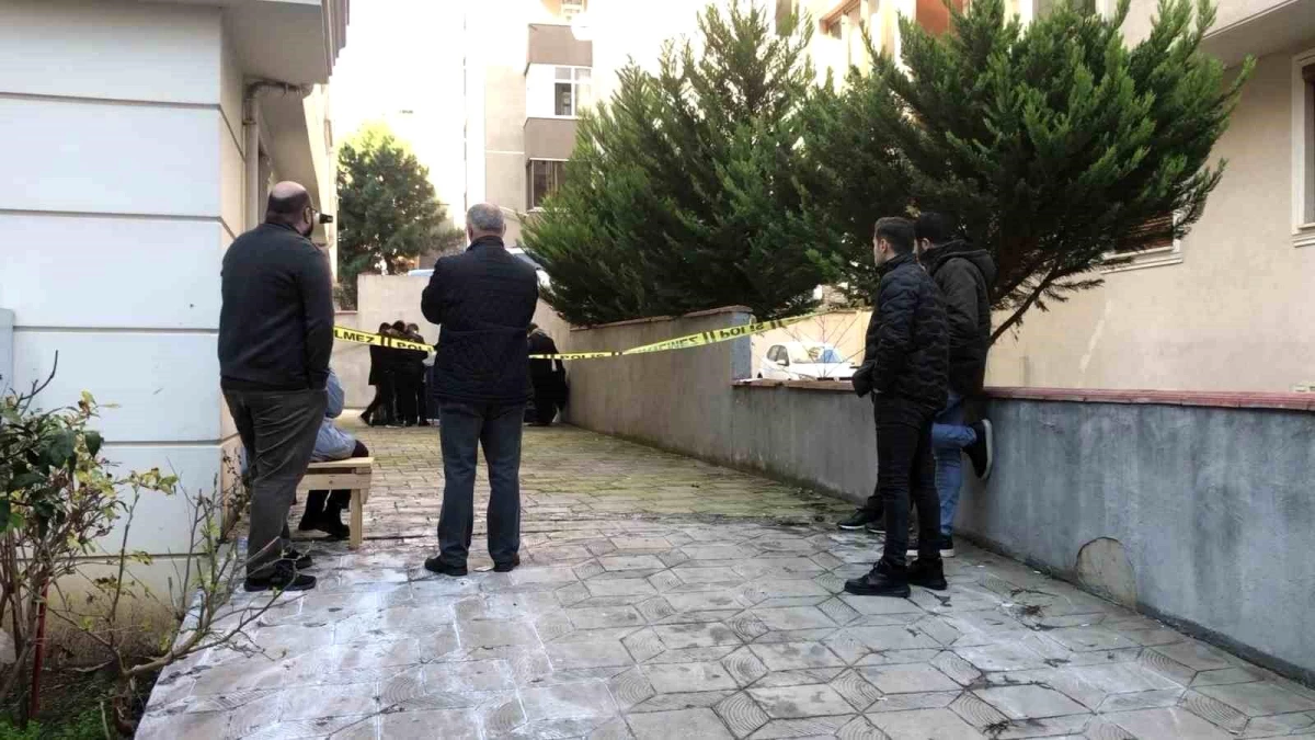 Maltepe\'de Apartmandan Düşen Kişi Hayatını Kaybetti