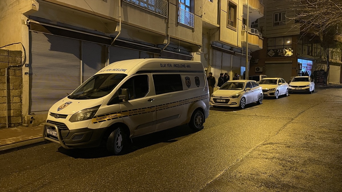 Şanlıurfa\'da Eşler Arasında Çıkan Kavgada Kadın Öldü, Koca Ağır Yaralandı