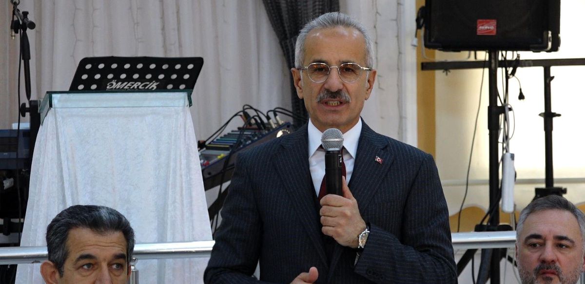 Ulaştırma Bakanı Uraloğlu: \'Yorulduğumuz zaman Cumhurbaşkanımıza bakıyoruz\'