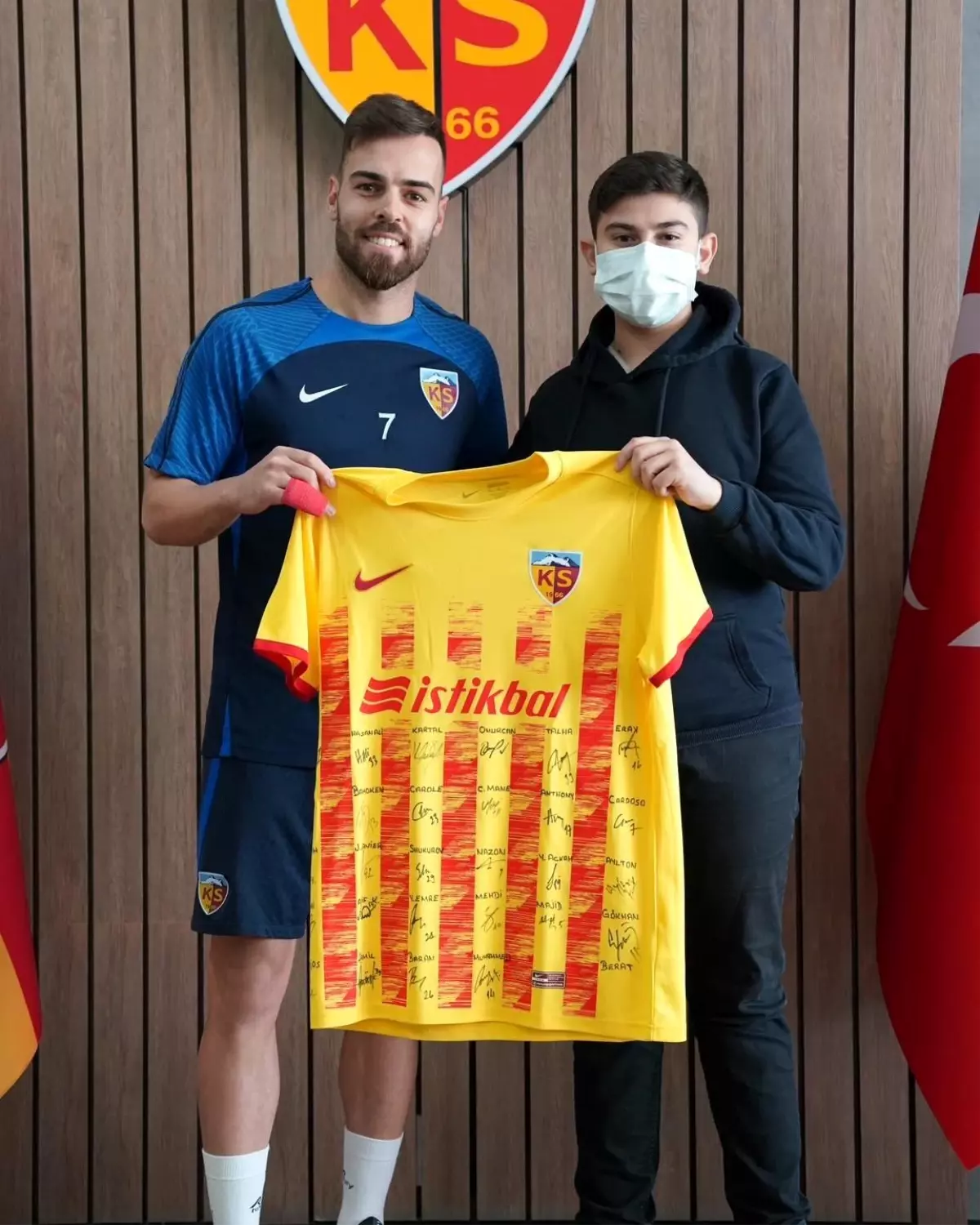 Kayserispor Taraftarı Şerafettin Umut Kuzuluk, Miguel Cardoso İle Buluştu