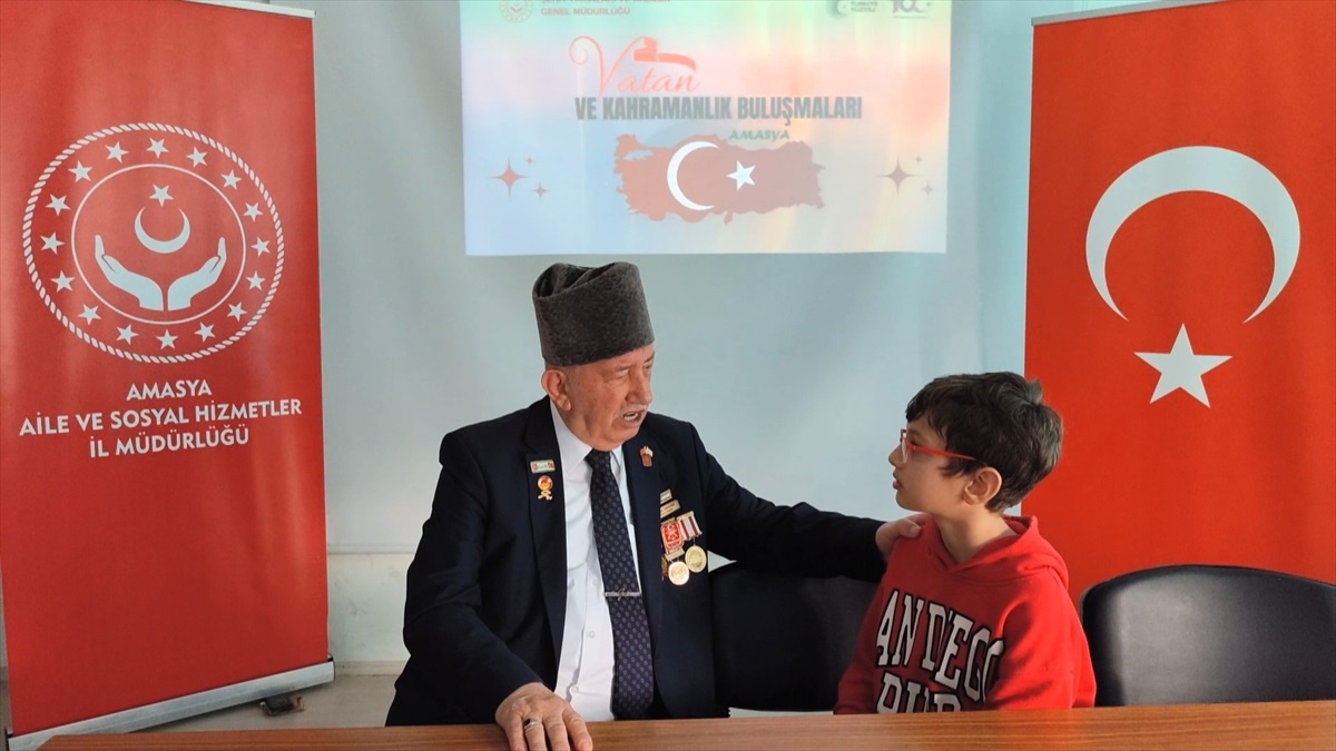 Amasya\'da gaziler, öğrencilerle kahramanlık hikayelerini paylaştı