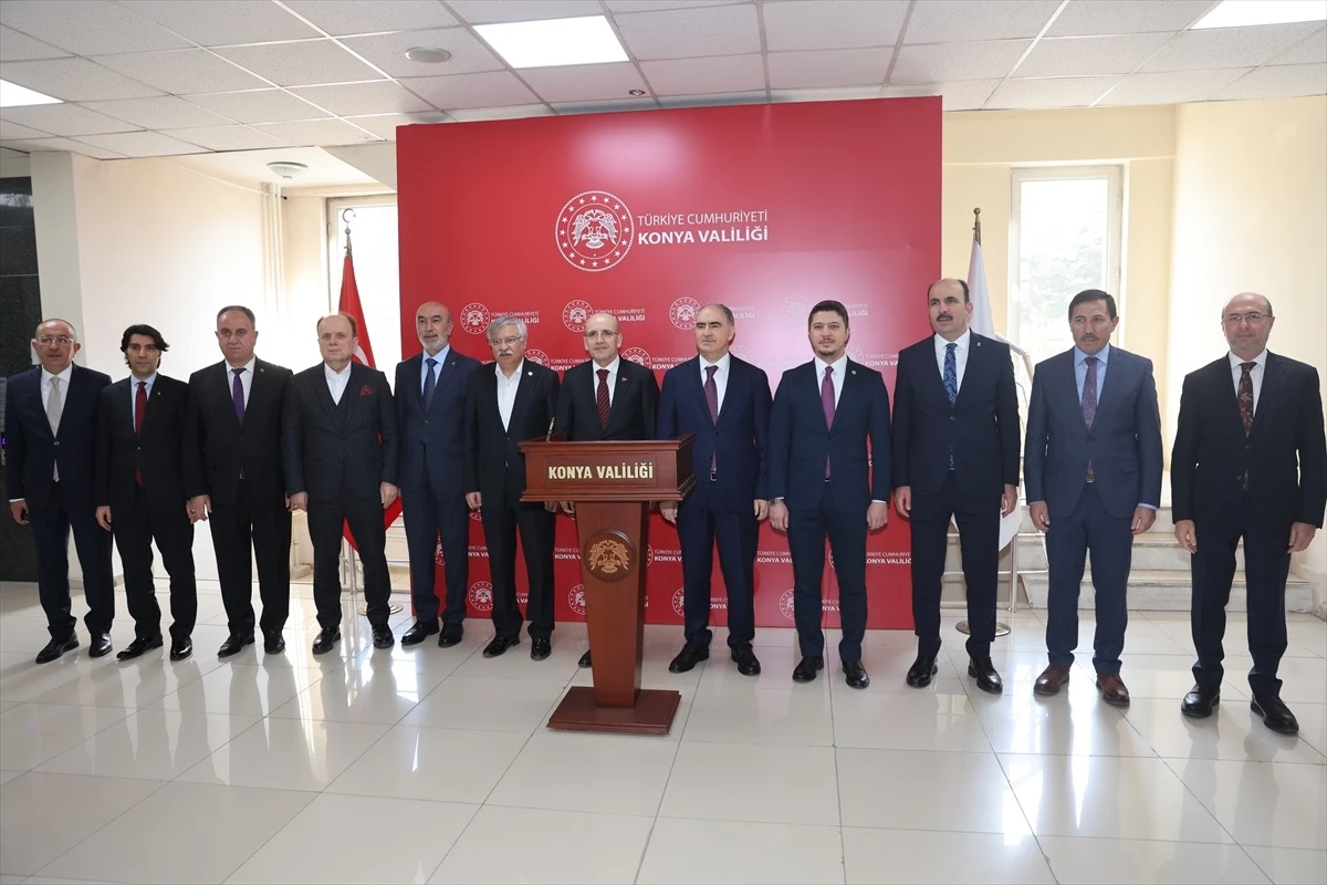 Hazine ve Maliye Bakanı Mehmet Şimşek Konya\'da Ziyaretler Gerçekleştirdi