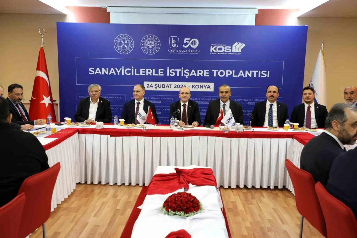 Hazine ve Maliye Bakanı Konya\'da Sanayicilerle İstişare Toplantısı\'na Katıldı