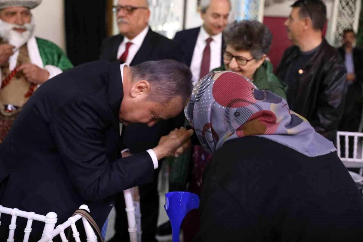 Başkan Muhittin Böcek, Konyalılarla Bamya Çorbası Etkinliğinde Buluştu