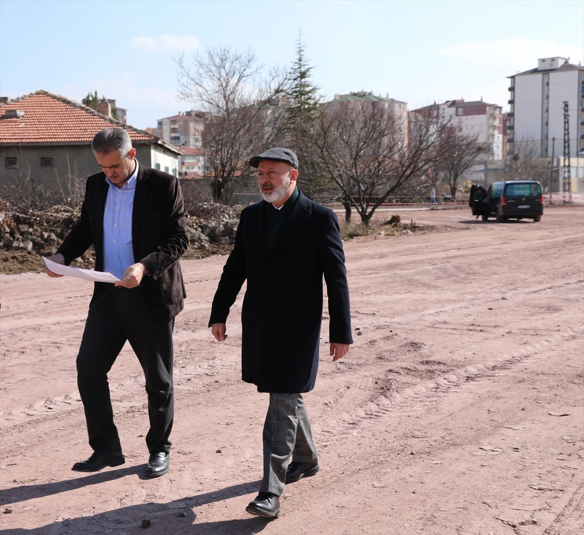 Kocasinan Belediye Başkanı, Kayseri Havalimanı çevre yollarının çalışmalarını inceledi