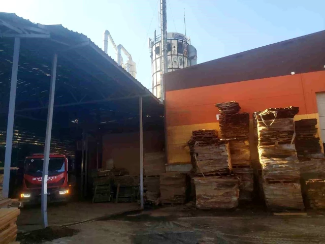 Necati Şaşmaz'ın fabrikasında patlama