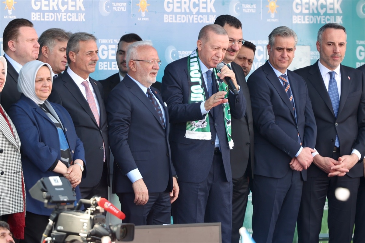 Cumhurbaşkanı Erdoğan: Savunma sanayinde güçlü olmak bir beka meselesidir