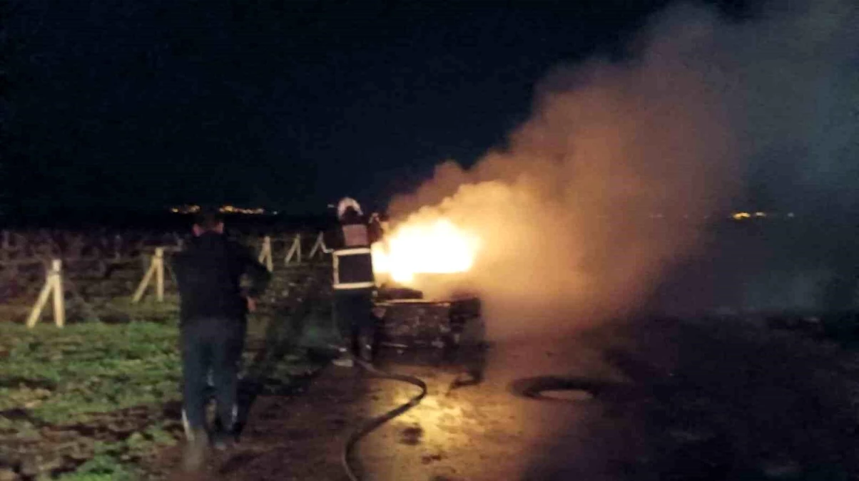 Hatay\'ın Hassa ilçesinde araç yangını söndürüldü