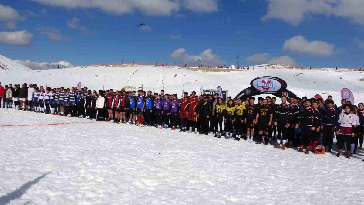 Isparta\'da Kar Ragbi Şampiyonası Başladı