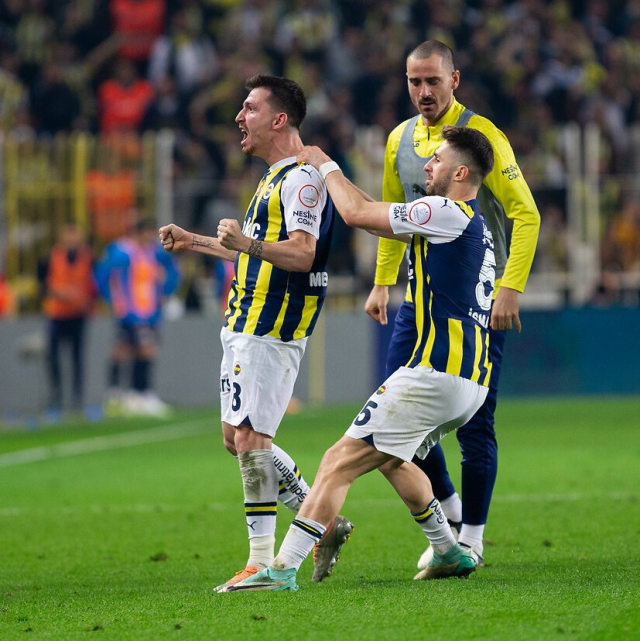 Kadıköy'de nefes kesen maç! Fenerbahçe, Kasımpaşa'yı geriden gelip yendi