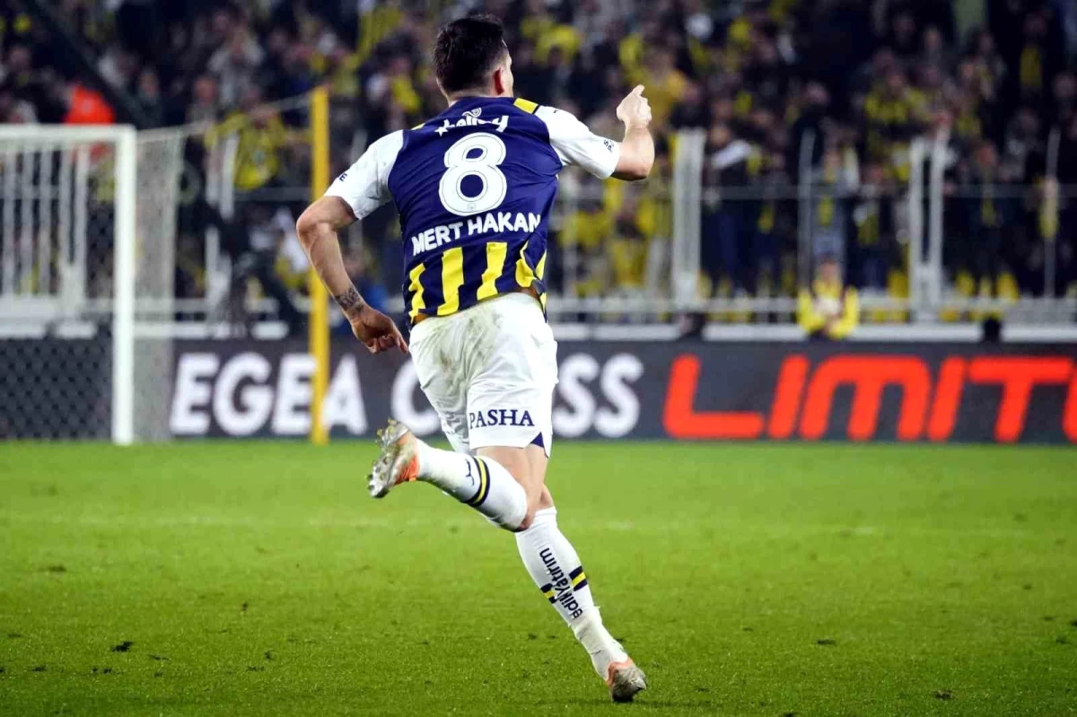 Fenerbahçe\'nin galibiyet golü Mert Hakan Yandaş\'tan geldi