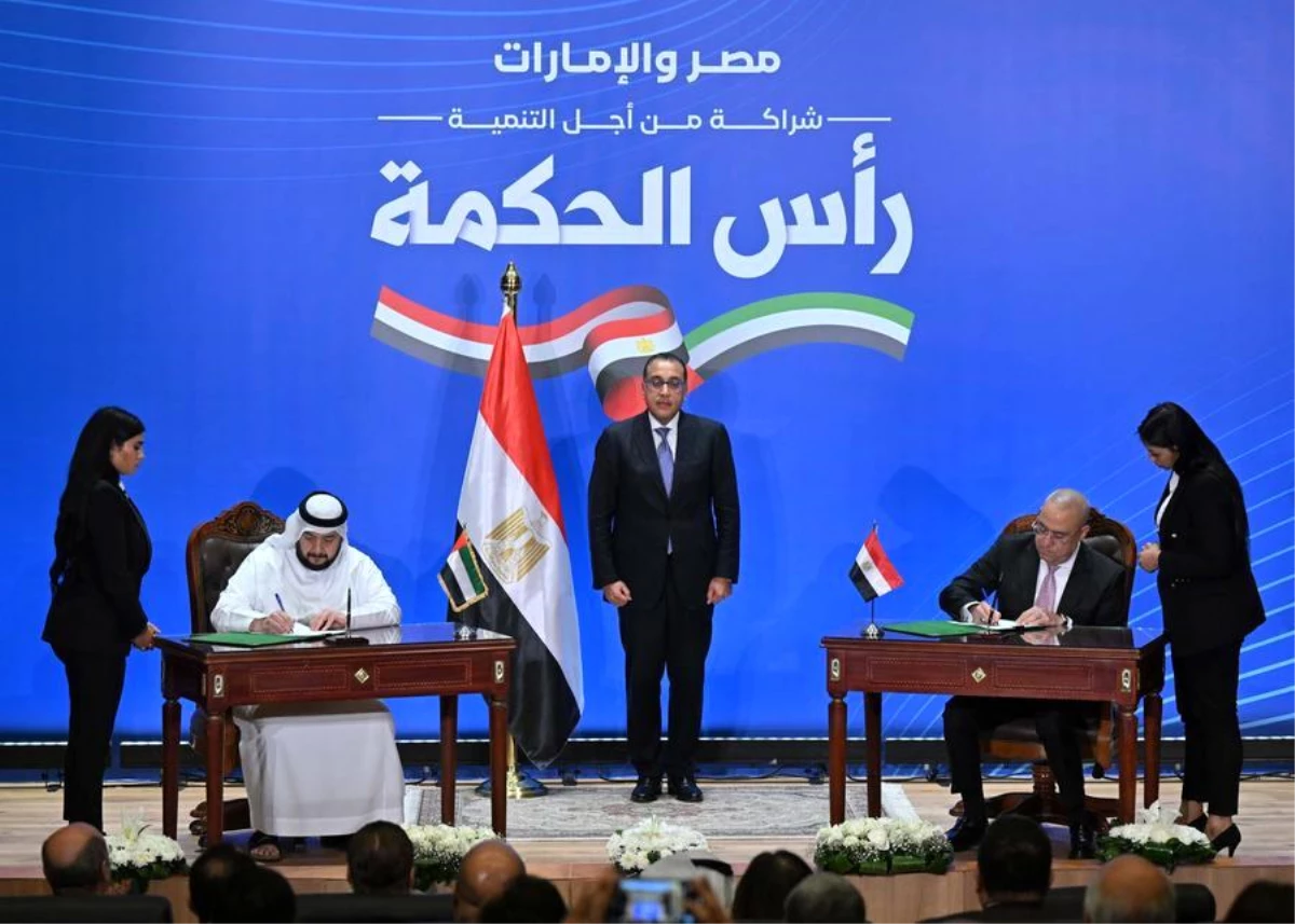 Mısır ve BAE, Mısır\'ın kuzey sahilinde yeni bir kent inşa etmek için anlaşma imzaladı