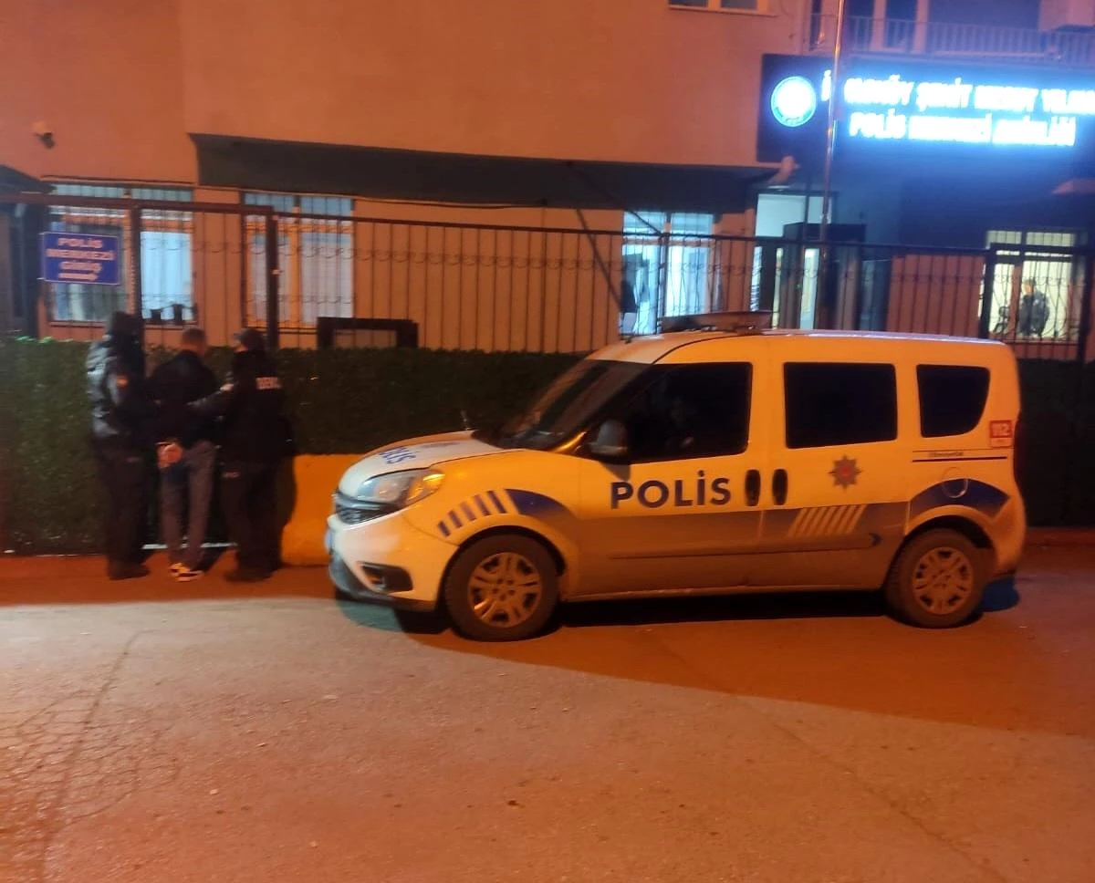 Samsun\'da polis hakkında 12 yıl 11 ay hapis cezası bulunan şahıs kurye kılığına girerek yakalandı